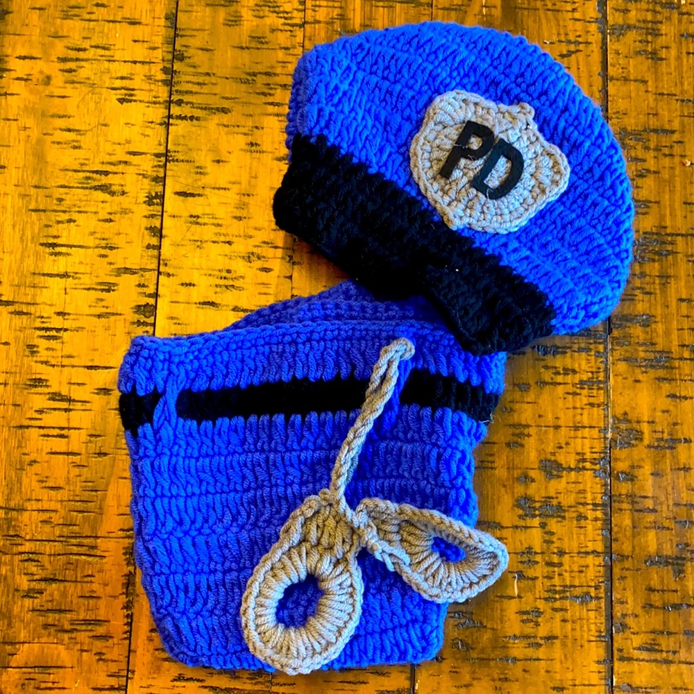 Police knit costume for baby - Picture 2 of 5
